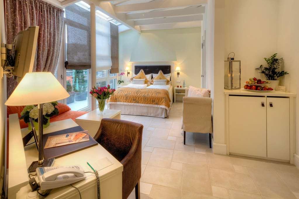 Boutiquehotel La Casa Tuebingen Phòng bức ảnh