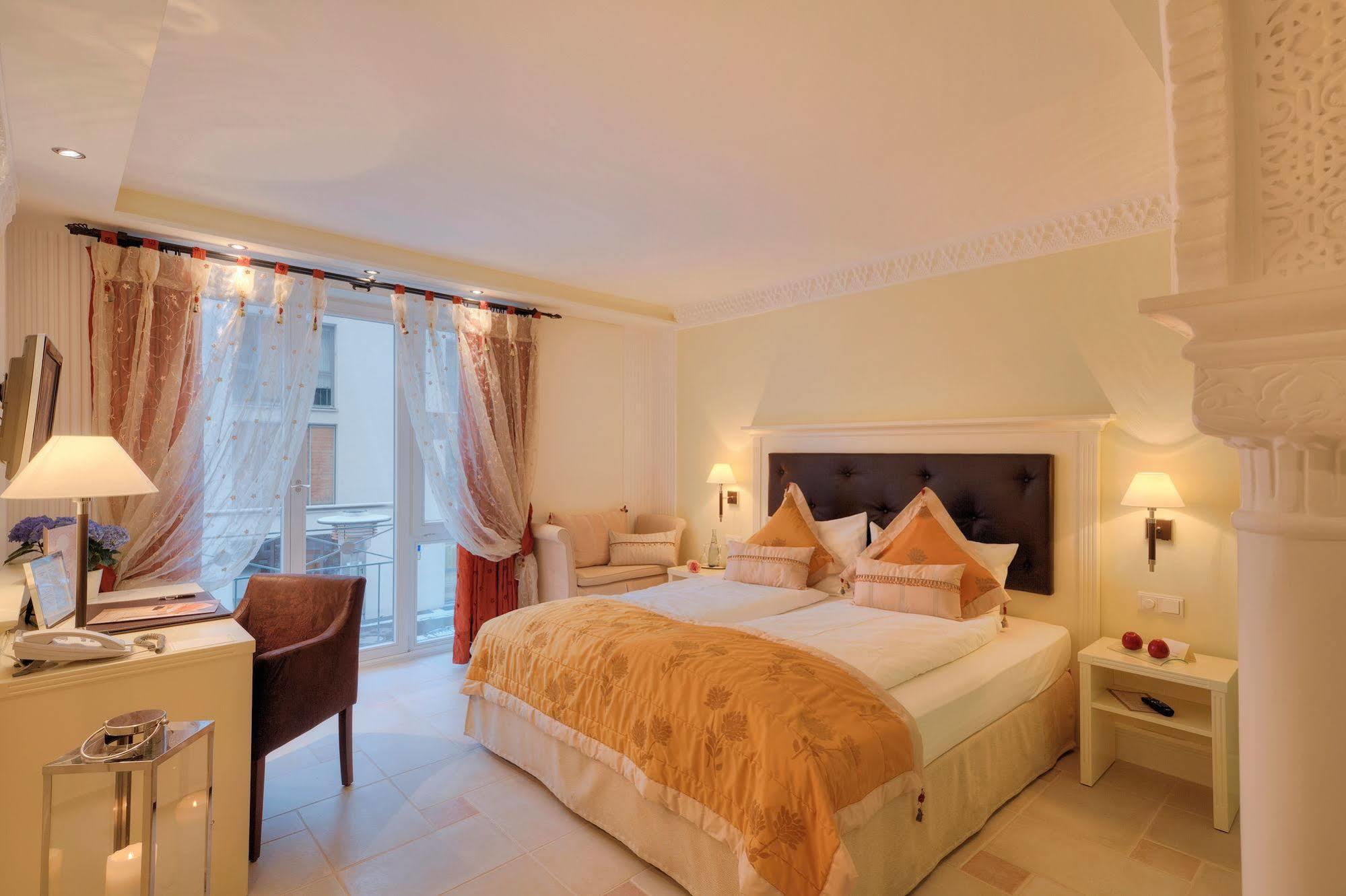Boutiquehotel La Casa Tuebingen Ngoại thất bức ảnh