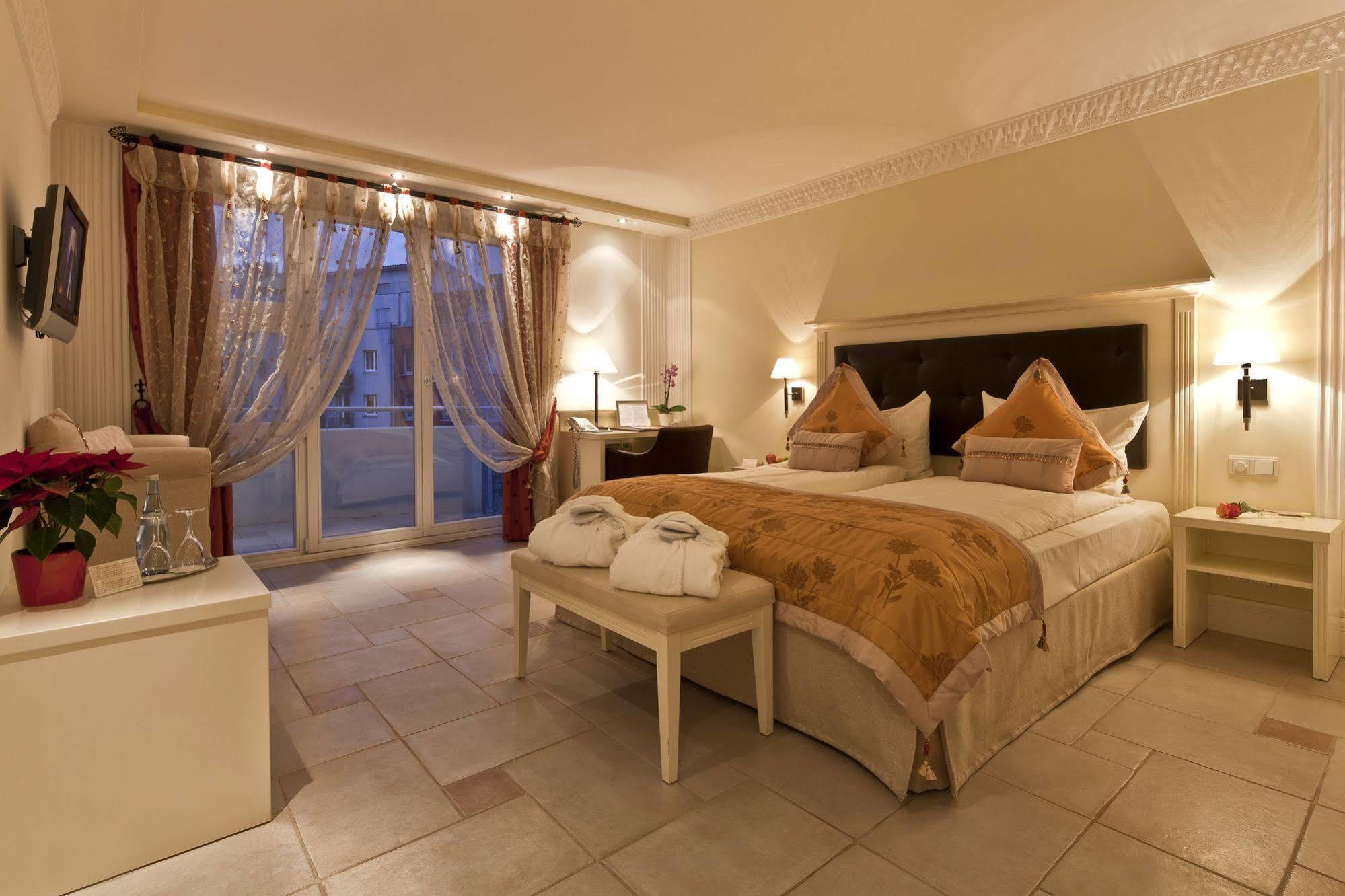 Boutiquehotel La Casa Tuebingen Ngoại thất bức ảnh