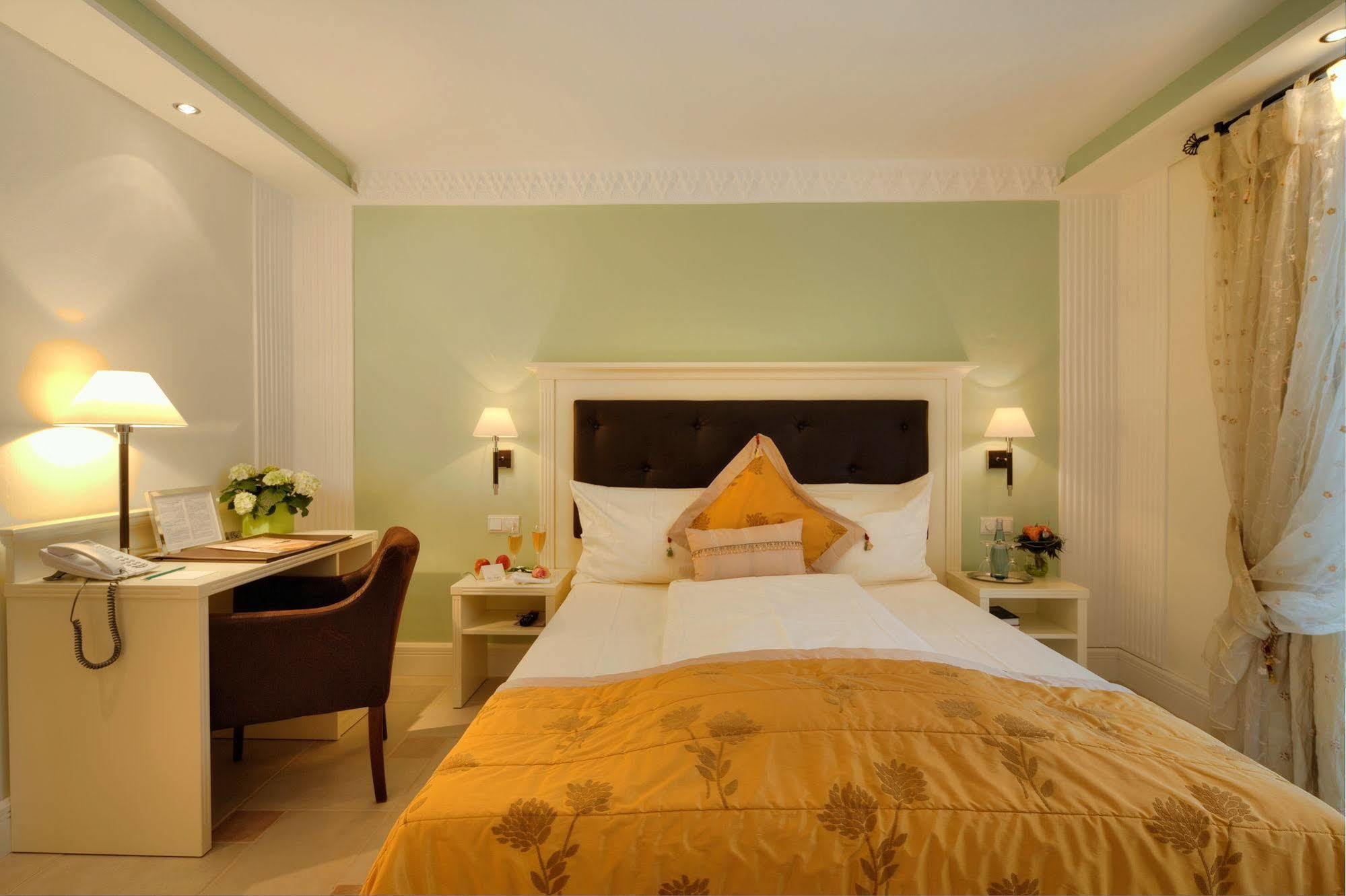 Boutiquehotel La Casa Tuebingen Ngoại thất bức ảnh