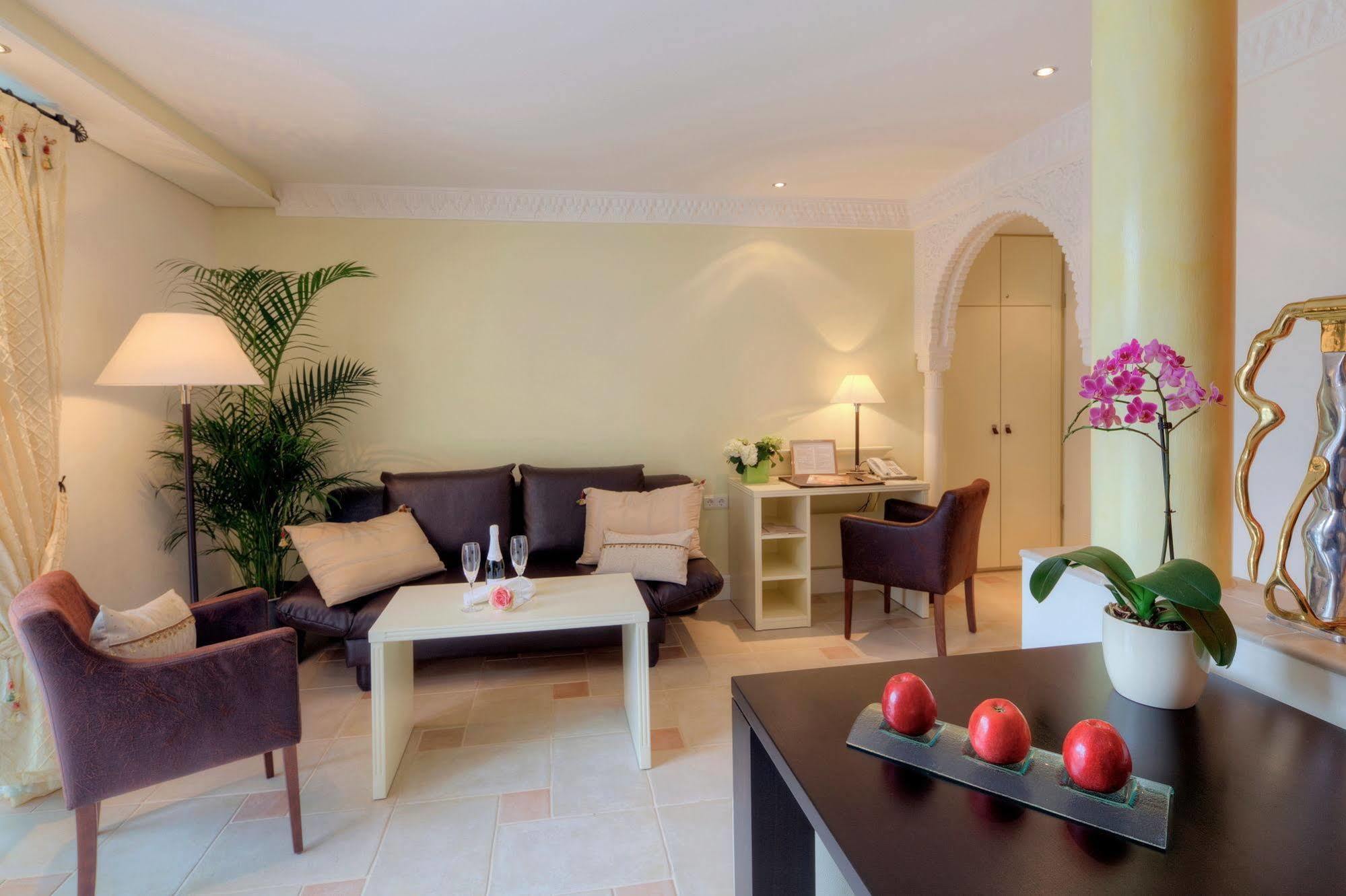 Boutiquehotel La Casa Tuebingen Ngoại thất bức ảnh